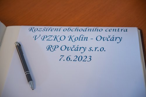 Podpis_smlouvy-11.jpg